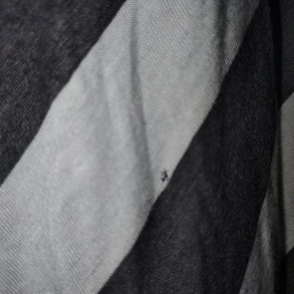 Junior's Almost Famous Short Sleeve Top, Medium - Picture 2 of 4